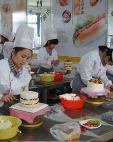 <strong>學(xué)校環(huán)境</strong>