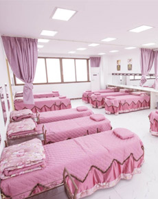 <strong>藝上學(xué)校環(huán)境</strong>