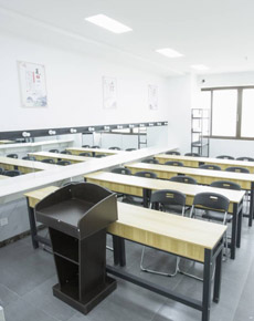 <strong>藝上學(xué)校環(huán)境</strong>