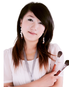 石家莊卡勒化妝學校老師