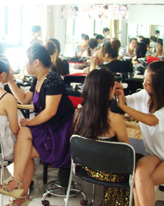 <strong>石家莊卡勒化妝學校環(huán)境</strong>