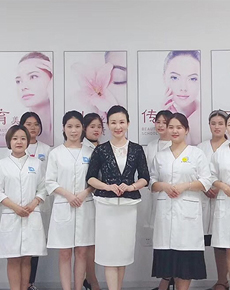 <strong>杭州藍米培訓學校環(huán)境</strong>