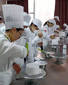 <strong>學校環(huán)境</strong>