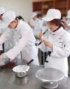 <strong>學校環(huán)境</strong>