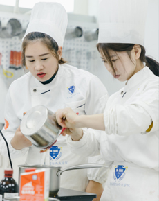 <strong>學(xué)校環(huán)境</strong>