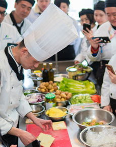 <strong>學(xué)校環(huán)境</strong>