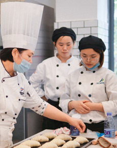 <strong>學(xué)校環(huán)境</strong>