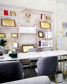 <strong>學(xué)校環(huán)境</strong>