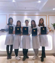 <strong>學(xué)校環(huán)境</strong>