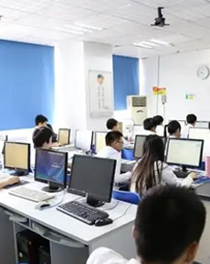 <strong>學(xué)校環(huán)境</strong>