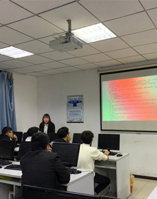 <strong>學(xué)校環(huán)境</strong>