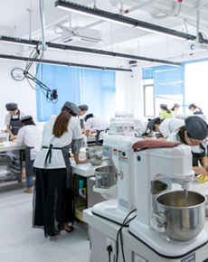 <strong>學校環(huán)境</strong>