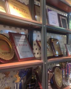 <strong>學(xué)校環(huán)境</strong>