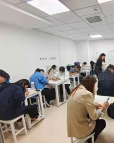 <strong>學(xué)校環(huán)境</strong>